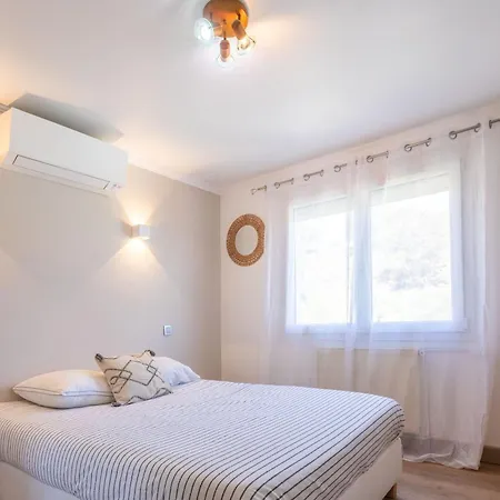 Palmier Avec Piscine Villa *