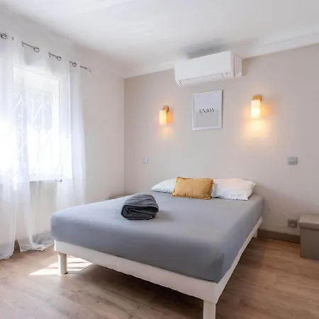 Palmier Avec Piscine Villa *