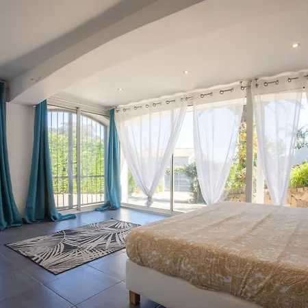 Palmier Avec Piscine Villa Roquebrune-sur Argens